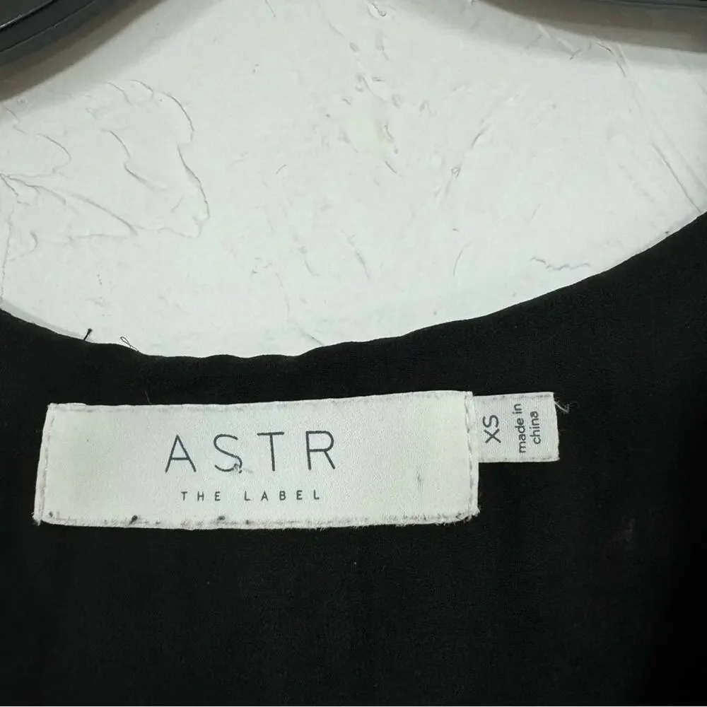 Astr The Label Satin Short Sleeve Blouse Womens XS Bubble Hem Puff Sleeve Shirt